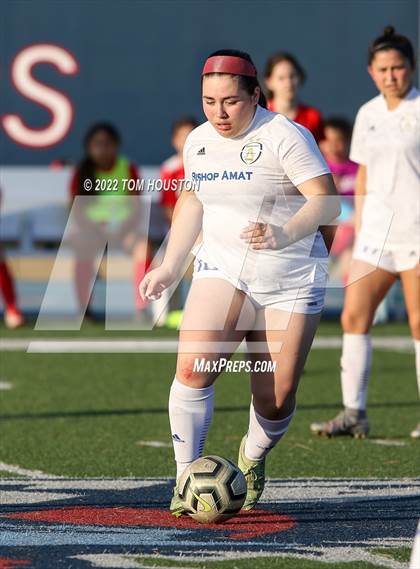 Thumbnail 1 in Bishop Amat @ La Salle photogallery.