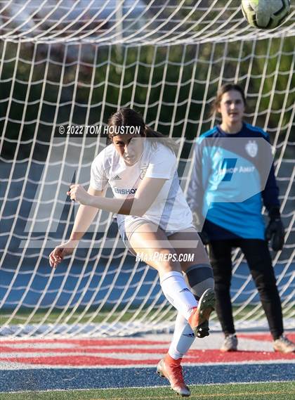 Thumbnail 2 in Bishop Amat @ La Salle photogallery.