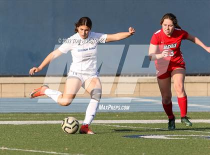 Thumbnail 3 in Bishop Amat @ La Salle photogallery.