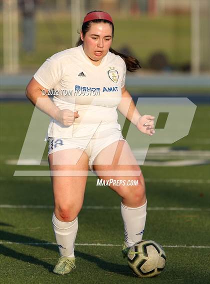 Thumbnail 1 in Bishop Amat @ La Salle photogallery.