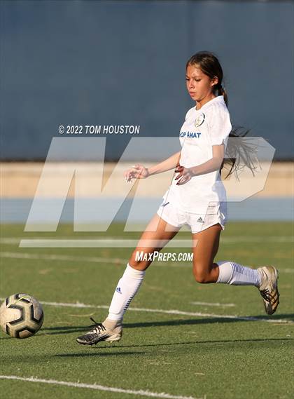 Thumbnail 3 in Bishop Amat @ La Salle photogallery.