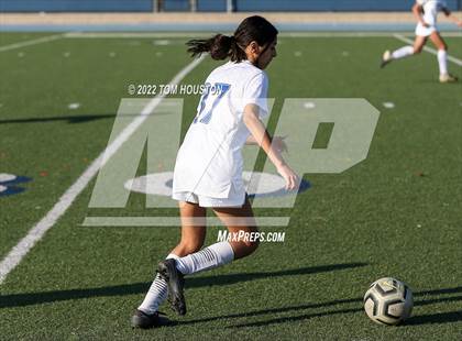 Thumbnail 3 in Bishop Amat @ La Salle photogallery.