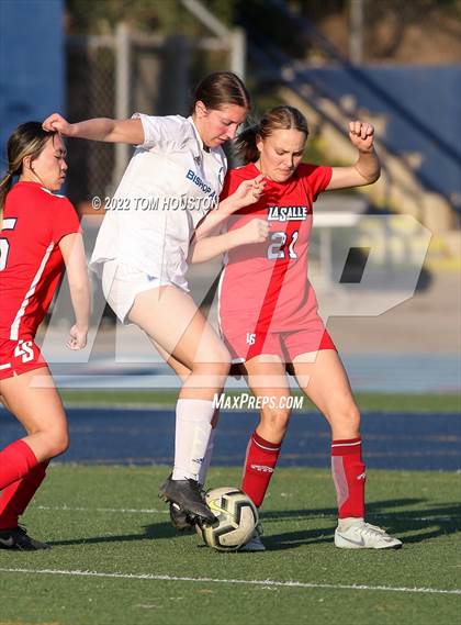 Thumbnail 2 in Bishop Amat @ La Salle photogallery.