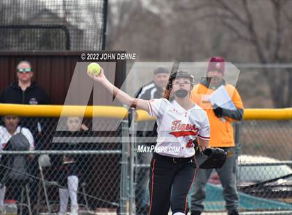 Thumbnail 1 in Taos vs. Santa Fe Indian photogallery.