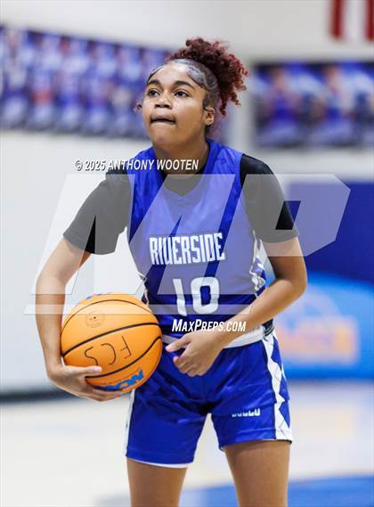 Thumbnail 2 in Fayetteville Christian vs. Riverside Christian Academy (Dreamville Showcase) photogallery.