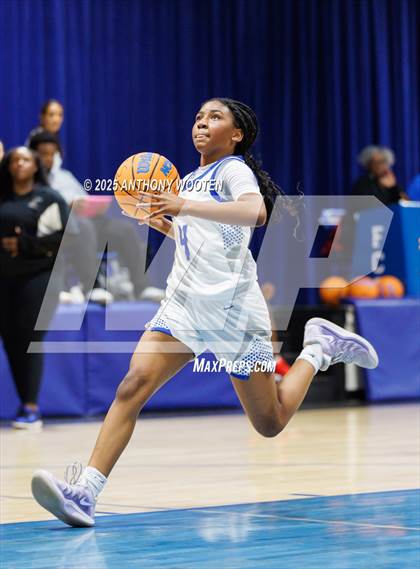 Thumbnail 2 in Fayetteville Christian vs. Riverside Christian Academy (Dreamville Showcase) photogallery.