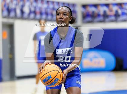 Thumbnail 2 in Fayetteville Christian vs. Riverside Christian Academy (Dreamville Showcase) photogallery.