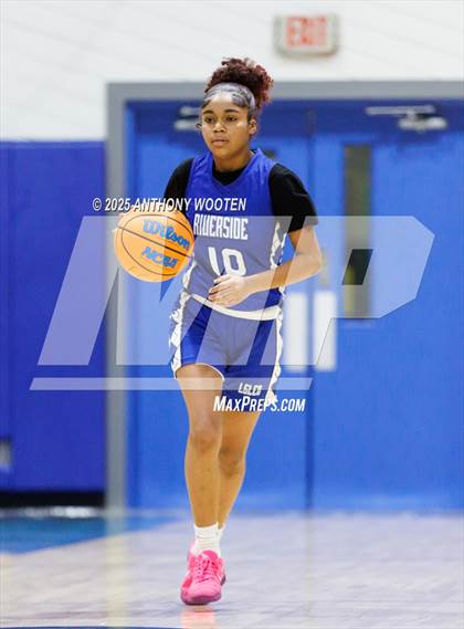 Thumbnail 3 in Fayetteville Christian vs. Riverside Christian Academy (Dreamville Showcase) photogallery.