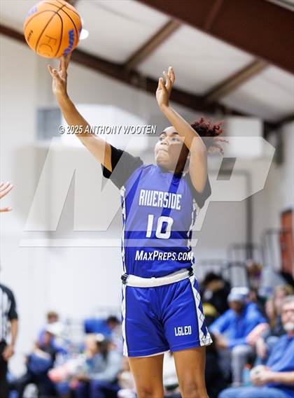 Thumbnail 2 in Fayetteville Christian vs. Riverside Christian Academy (Dreamville Showcase) photogallery.