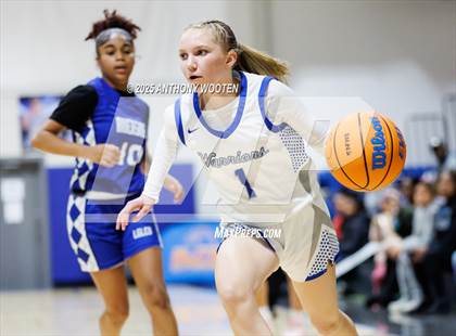 Thumbnail 2 in Fayetteville Christian vs. Riverside Christian Academy (Dreamville Showcase) photogallery.