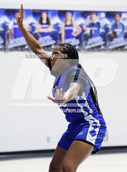 Thumbnail 2 in Fayetteville Christian vs. Riverside Christian Academy (Dreamville Showcase) photogallery.