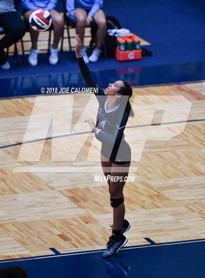 Thumbnail 2 in Harlan Vs Boerne (NISD Volleyball Tournament) photogallery.