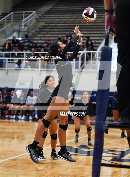 Thumbnail 3 in Harlan Vs Boerne (NISD Volleyball Tournament) photogallery.