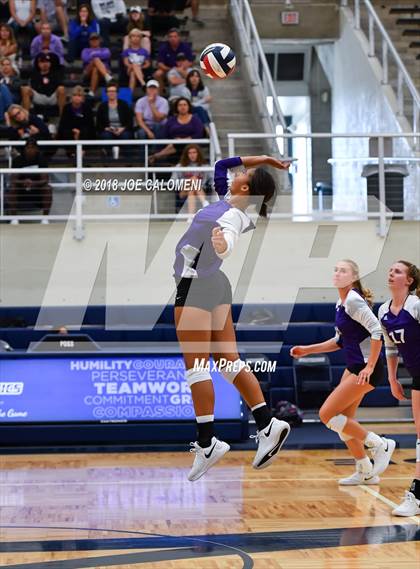 Thumbnail 3 in Harlan Vs Boerne (NISD Volleyball Tournament) photogallery.