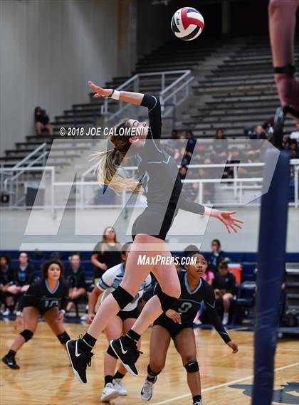 Thumbnail 3 in Harlan Vs Boerne (NISD Volleyball Tournament) photogallery.