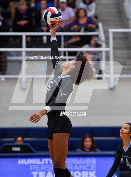 Thumbnail 1 in Harlan Vs Boerne (NISD Volleyball Tournament) photogallery.