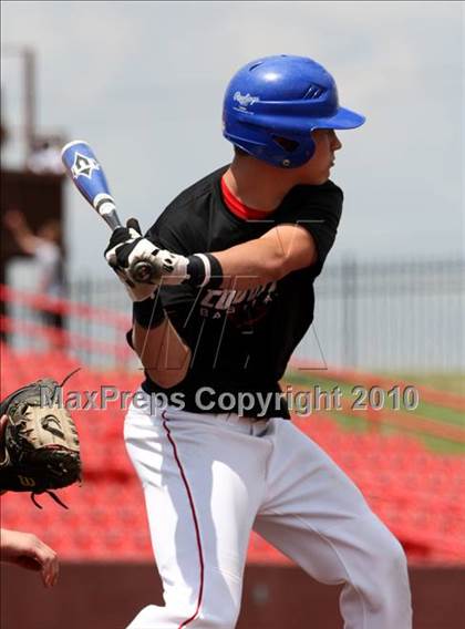 Thumbnail 2 in Holy Cross vs. Conner (Ninth Region Tournament) photogallery.