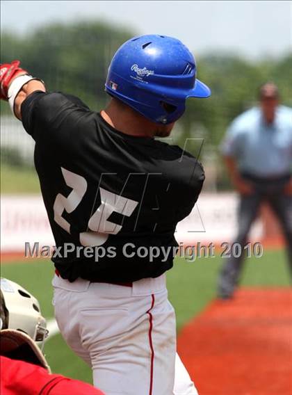 Thumbnail 2 in Holy Cross vs. Conner (Ninth Region Tournament) photogallery.