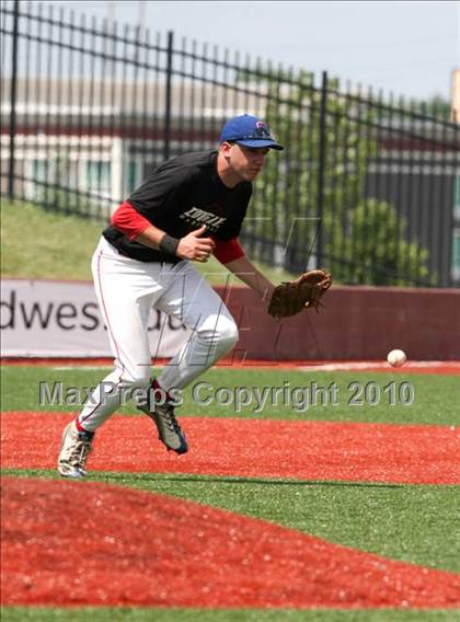 Thumbnail 3 in Holy Cross vs. Conner (Ninth Region Tournament) photogallery.