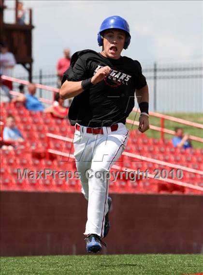 Thumbnail 3 in Holy Cross vs. Conner (Ninth Region Tournament) photogallery.