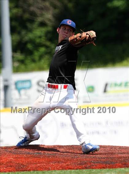 Thumbnail 2 in Holy Cross vs. Conner (Ninth Region Tournament) photogallery.