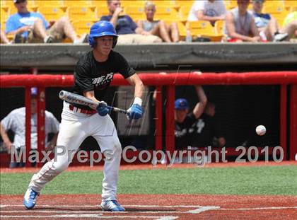 Thumbnail 3 in Holy Cross vs. Conner (Ninth Region Tournament) photogallery.
