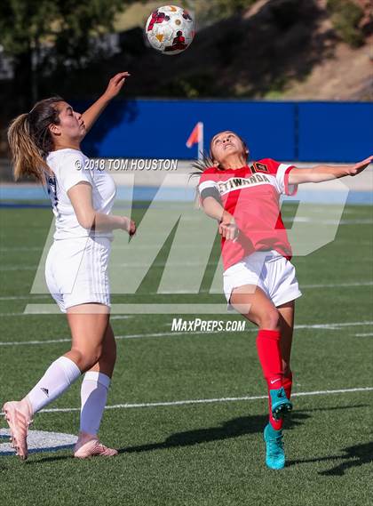 Thumbnail 2 in St. Genevieve vs. Etiwanda photogallery.
