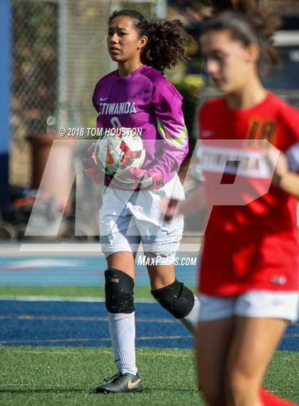 Thumbnail 2 in St. Genevieve vs. Etiwanda photogallery.
