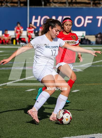 Thumbnail 2 in St. Genevieve vs. Etiwanda photogallery.