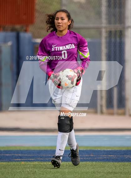 Thumbnail 1 in St. Genevieve vs. Etiwanda photogallery.