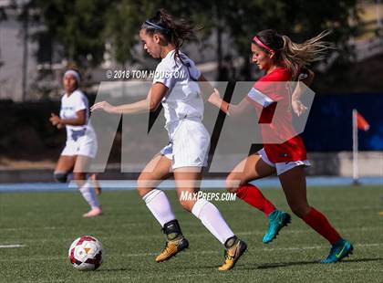 Thumbnail 2 in St. Genevieve vs. Etiwanda photogallery.