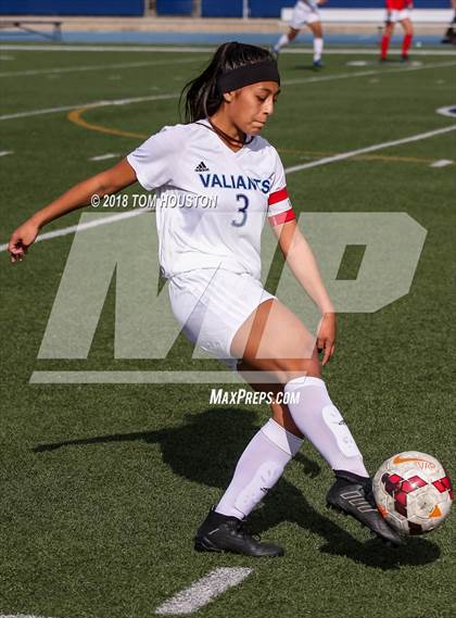 Thumbnail 1 in St. Genevieve vs. Etiwanda photogallery.