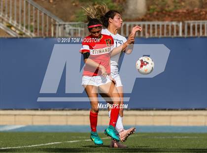 Thumbnail 2 in St. Genevieve vs. Etiwanda photogallery.
