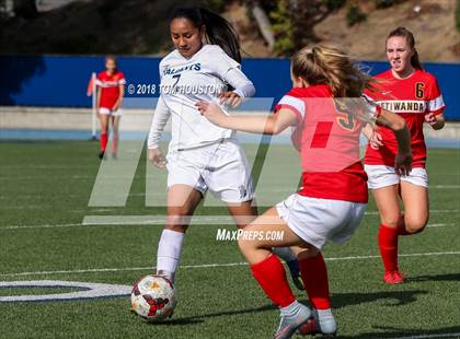 Thumbnail 2 in St. Genevieve vs. Etiwanda photogallery.