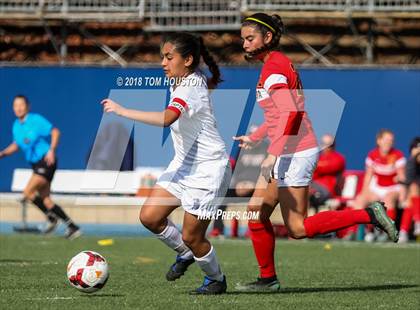 Thumbnail 3 in St. Genevieve vs. Etiwanda photogallery.