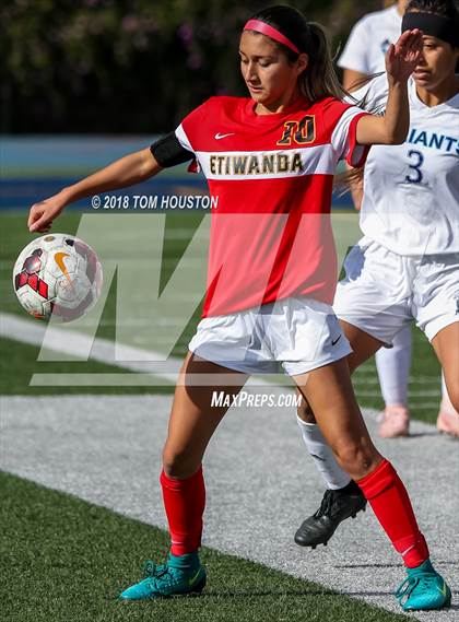 Thumbnail 1 in St. Genevieve vs. Etiwanda photogallery.