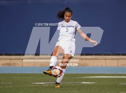 Thumbnail 2 in St. Genevieve vs. Etiwanda photogallery.
