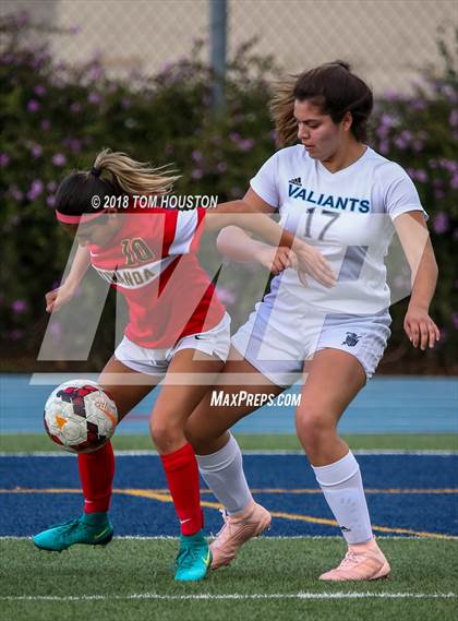 Thumbnail 2 in St. Genevieve vs. Etiwanda photogallery.