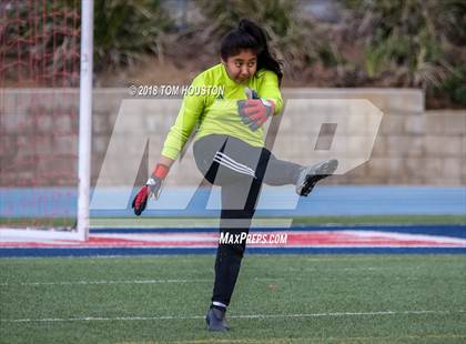 Thumbnail 1 in St. Genevieve vs. Etiwanda photogallery.