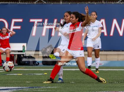 Thumbnail 3 in St. Genevieve vs. Etiwanda photogallery.