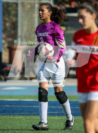 Thumbnail 1 in St. Genevieve vs. Etiwanda photogallery.