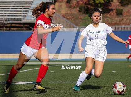 Thumbnail 1 in St. Genevieve vs. Etiwanda photogallery.