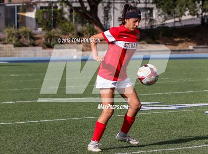 Thumbnail 2 in St. Genevieve vs. Etiwanda photogallery.