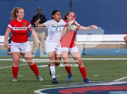 Thumbnail 3 in St. Genevieve vs. Etiwanda photogallery.