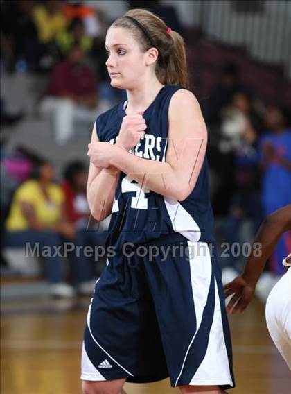 Thumbnail 1 in Stone Bridge vs. Washington (Lady Greyhound Classic) photogallery.