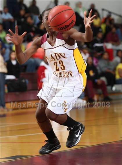 Thumbnail 2 in Stone Bridge vs. Washington (Lady Greyhound Classic) photogallery.