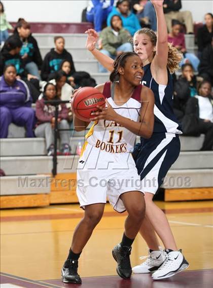 Thumbnail 1 in Stone Bridge vs. Washington (Lady Greyhound Classic) photogallery.