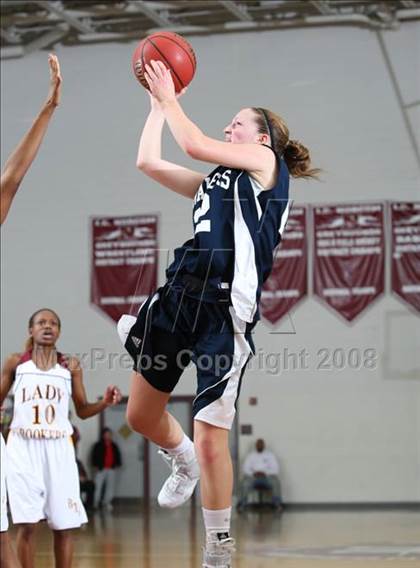 Thumbnail 2 in Stone Bridge vs. Washington (Lady Greyhound Classic) photogallery.