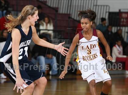 Thumbnail 2 in Stone Bridge vs. Washington (Lady Greyhound Classic) photogallery.