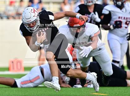Thumbnail 2 in Bridgeland vs. Tomball (UIL 6A Regional Playoffs) photogallery.